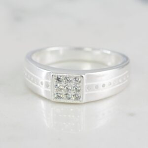 ARGOLLA CUADRADO 6 CIRCONES